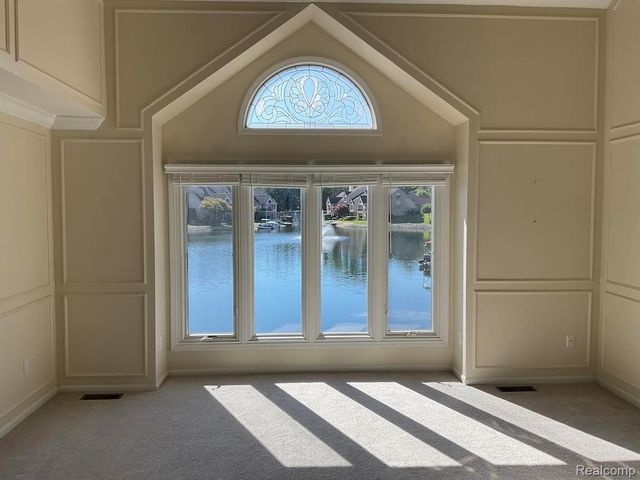 18182 W Blue Heron Dr N 91, Northville Twp, MI 48168