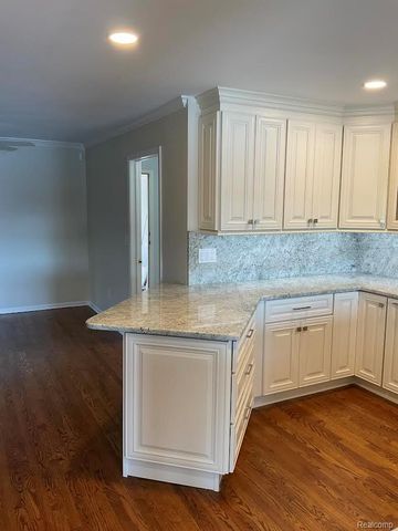 18182 W Blue Heron Dr N 91, Northville Twp, MI 48168