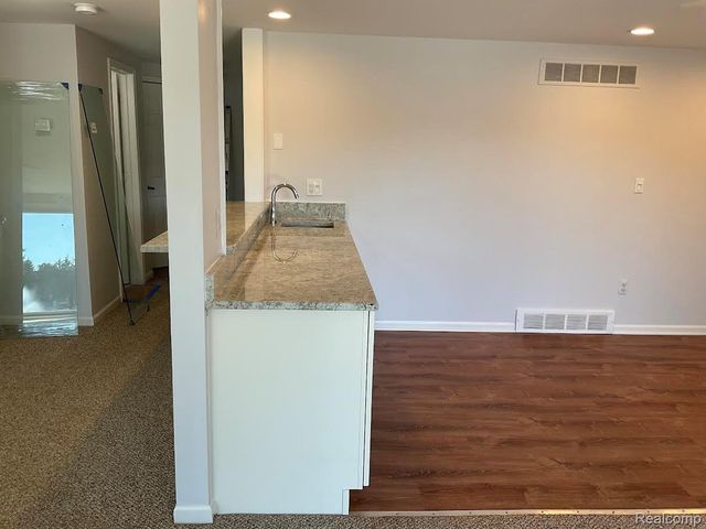 18182 W Blue Heron Dr N 91, Northville Twp, MI 48168