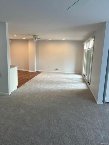 18182 W Blue Heron Dr N 91, Northville Twp, MI 48168