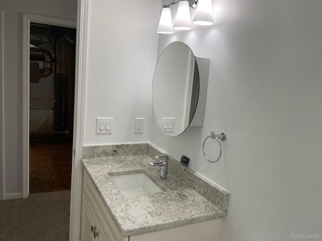 18182 W Blue Heron Dr N 91, Northville Twp, MI 48168