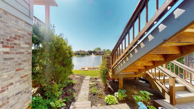 18182 W Blue Heron Dr N 91, Northville Twp, MI 48168
