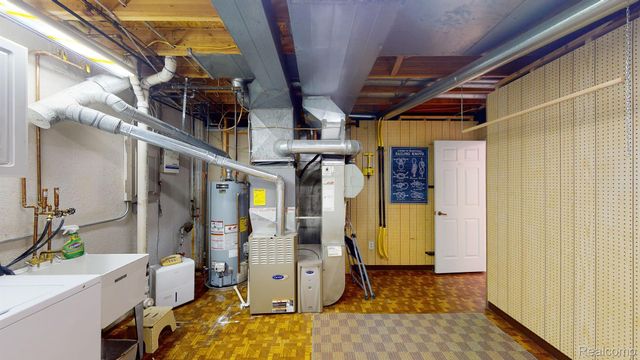 18182 W Blue Heron Dr N 91, Northville Twp, MI 48168