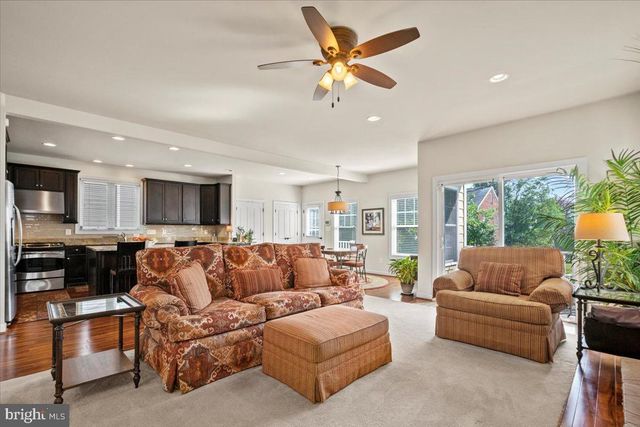 2504 WASHINGTON BLVD, Arlington, VA 22201