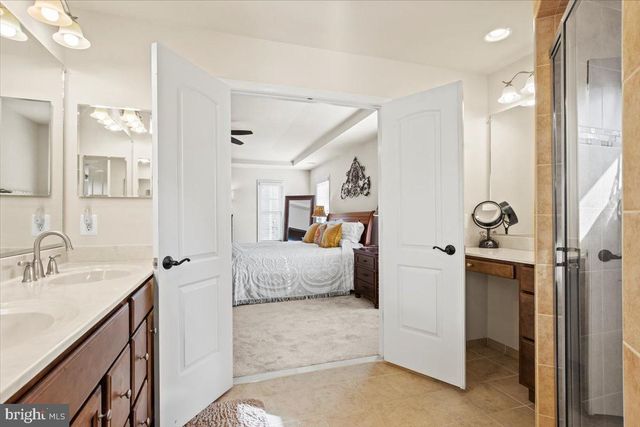 2504 WASHINGTON BLVD, Arlington, VA 22201