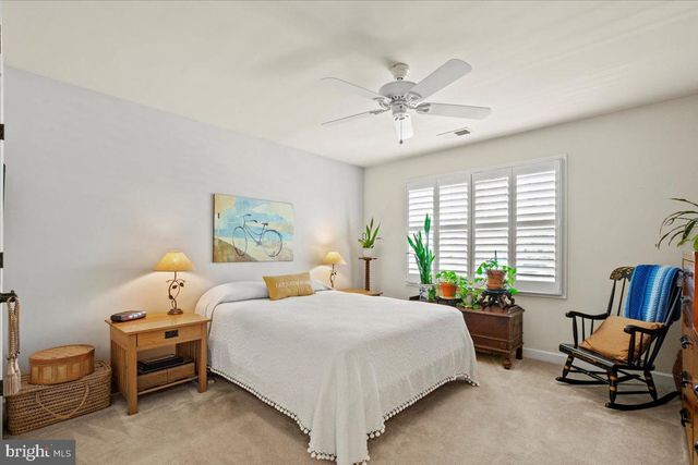 2504 WASHINGTON BLVD, Arlington, VA 22201