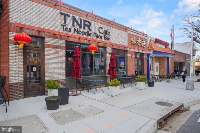 2504 WASHINGTON BLVD, Arlington, VA 22201