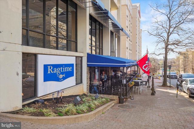 2504 WASHINGTON BLVD, Arlington, VA 22201