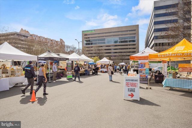 2504 WASHINGTON BLVD, Arlington, VA 22201