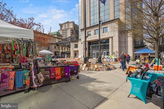 2504 WASHINGTON BLVD, Arlington, VA 22201