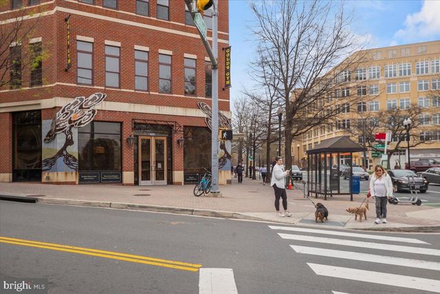 2504 WASHINGTON BLVD, Arlington, VA 22201