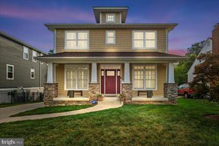 2504 WASHINGTON BLVD, Arlington, VA 22201