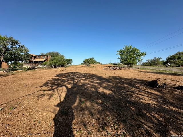 130 E WILLOW DR, Granite Shoals, TX 78654