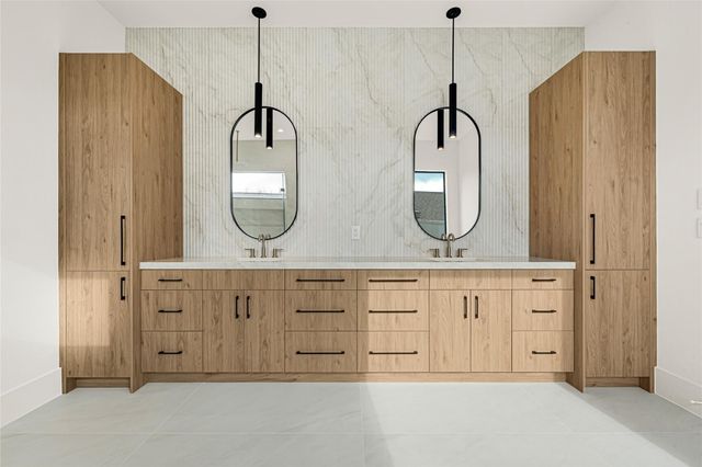 6405 Rodrigo Street B, Houston, TX 77007