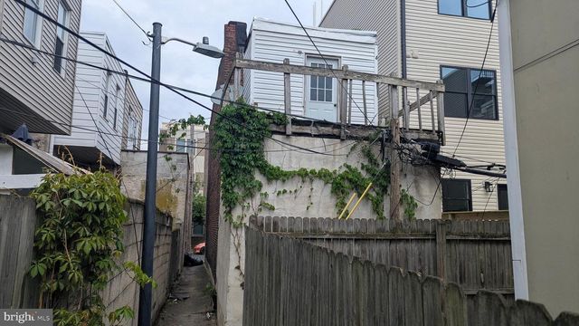 2242 OAKFORD ST, Philadelphia, PA 19146