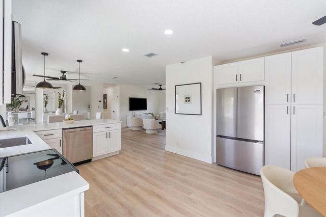 2840 DORSON Way, Delray Beach, FL 33445
