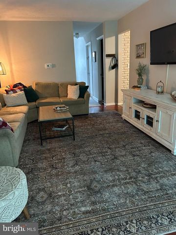 7 PEPPERCORN DR, Lumberton, NJ 08048