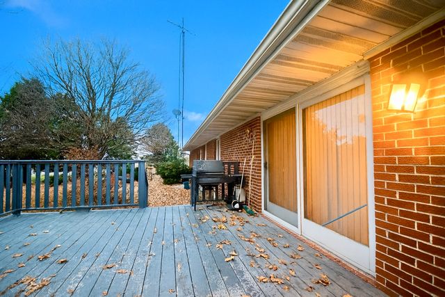 1245 Il Rt 26, Dixon, IL 61021