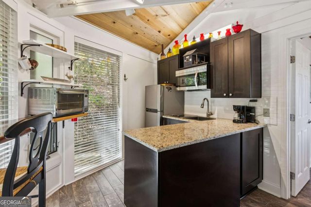 101 Treetopper Circle, Jasper, GA 30143