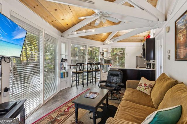 101 Treetopper Circle, Jasper, GA 30143