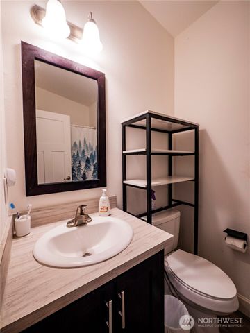 1704 Alonda Lane NE, Olympia, WA 98516
