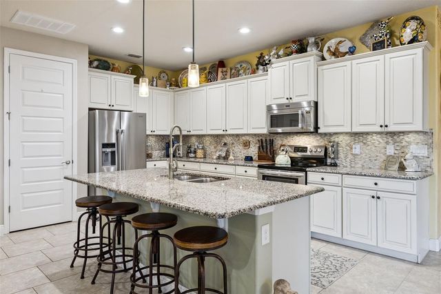 15562 WATERLEIGH COVE DRIVE, Winter Garden, FL 34787