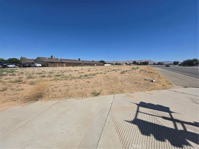 0 Navajo, Apple Valley, CA 92308