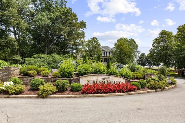 2049 Oglethorpe Dr, Franklin, TN 37064