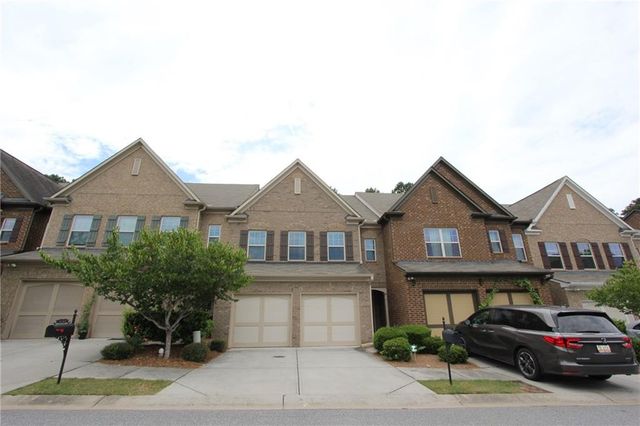 2132 Greencrest Circle, Alpharetta, GA 30004