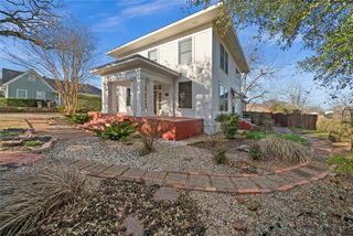 403 S Royall, Palestine, TX 75801