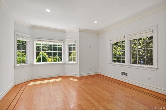 193 Saxon Woods Road, Scarsdale, NY 10583