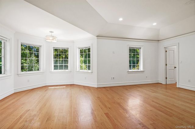 193 Saxon Woods Road, Scarsdale, NY 10583
