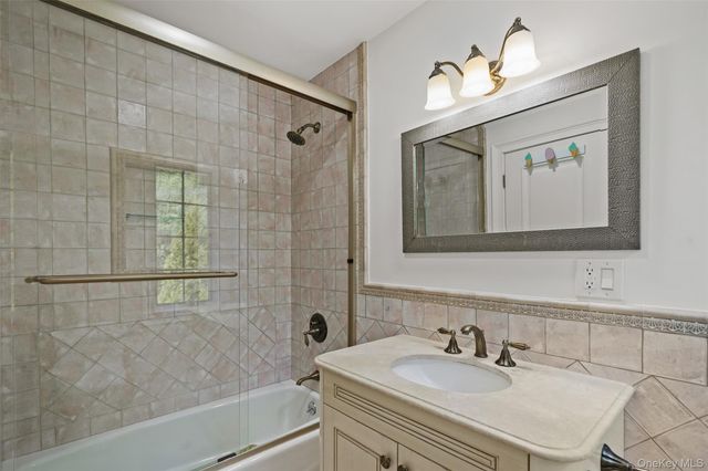 193 Saxon Woods Road, Scarsdale, NY 10583