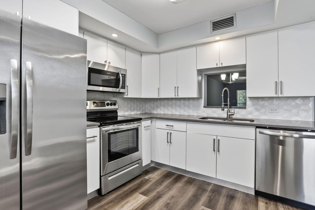 3001 Portofino Isle G3, Coconut Creek, FL 33066