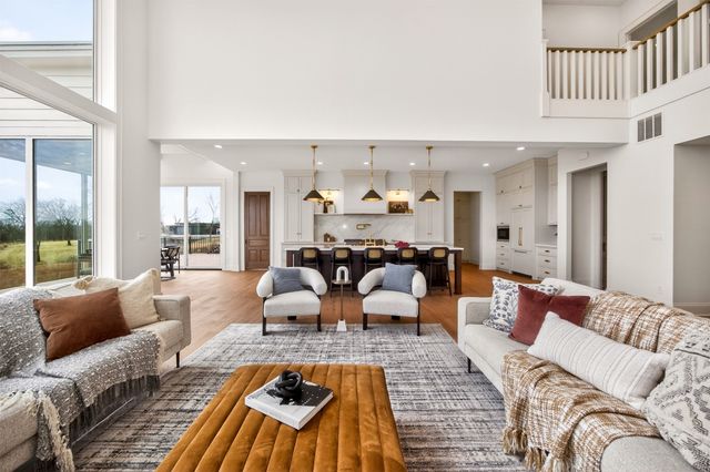 550 Harvest Road, Pella, IA 50219