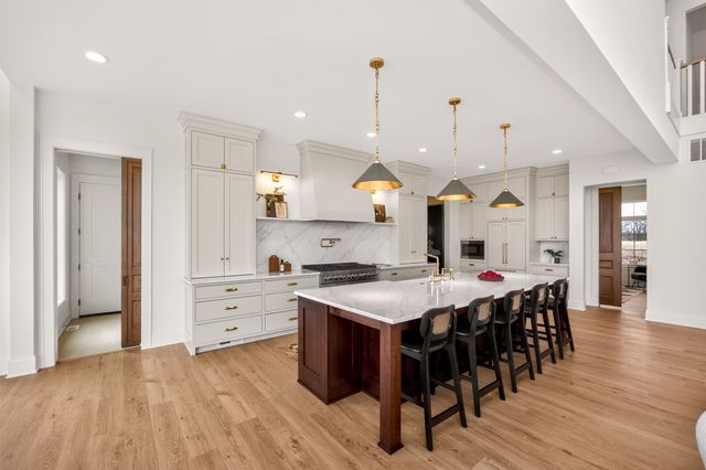 550 Harvest Road, Pella, IA 50219