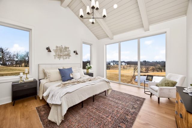 550 Harvest Road, Pella, IA 50219