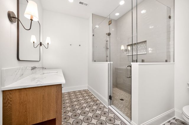 550 Harvest Road, Pella, IA 50219