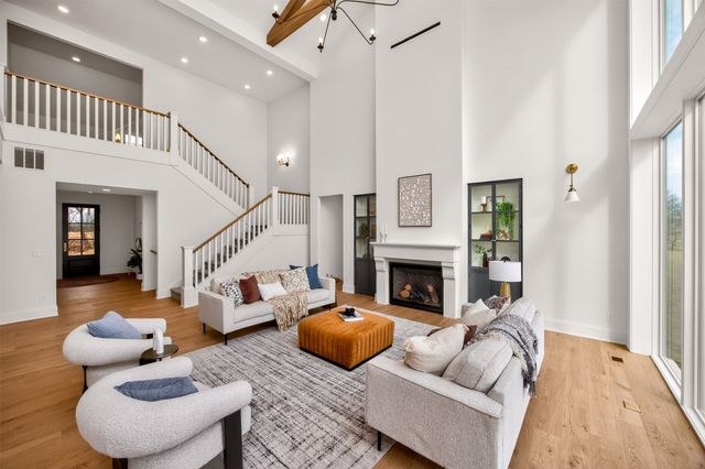 550 Harvest Road, Pella, IA 50219