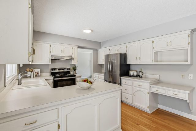 786 Torchwood Court, New Brighton, MN 55112