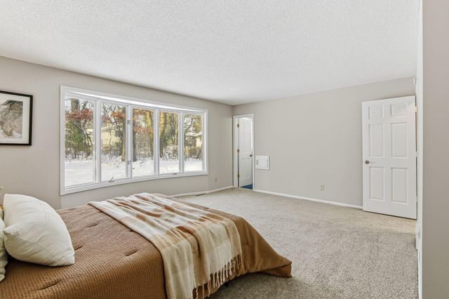 786 Torchwood Court, New Brighton, MN 55112