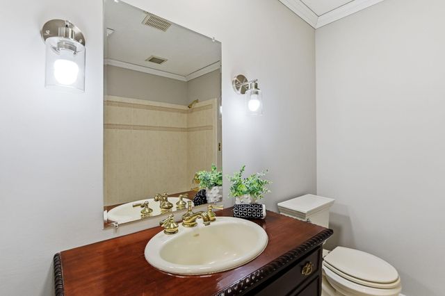 786 Torchwood Court, New Brighton, MN 55112