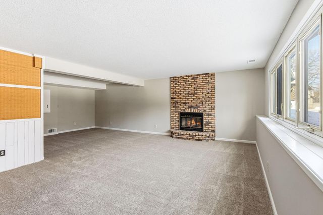 786 Torchwood Court, New Brighton, MN 55112