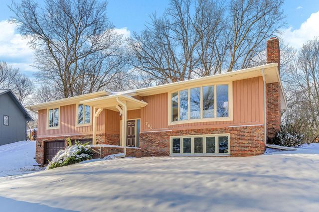 786 Torchwood Court, New Brighton, MN 55112