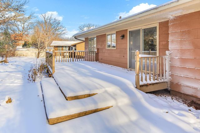 786 Torchwood Court, New Brighton, MN 55112