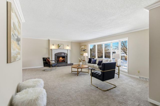 786 Torchwood Court, New Brighton, MN 55112