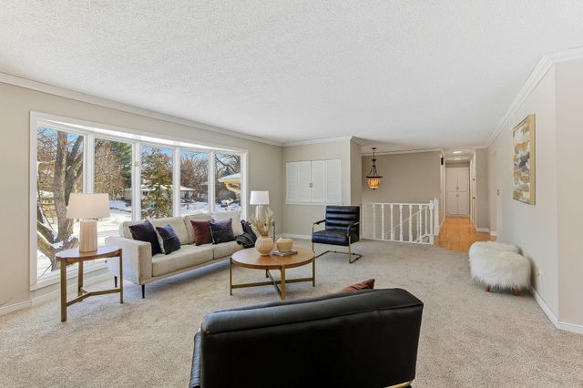 786 Torchwood Court, New Brighton, MN 55112