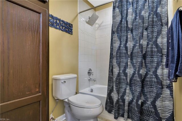 525 Loggerhead DR, Newport News, VA 23601