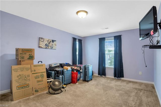 525 Loggerhead DR, Newport News, VA 23601