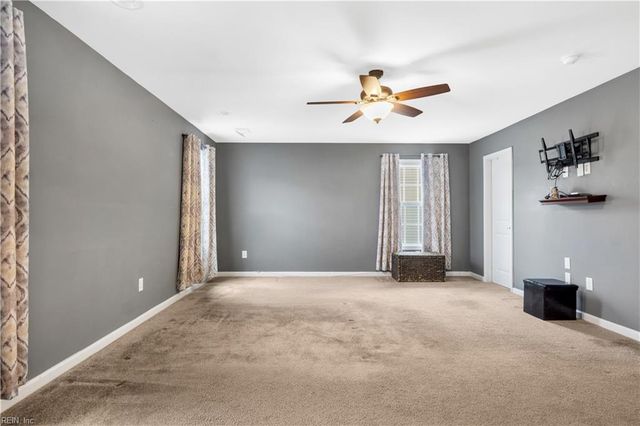 525 Loggerhead DR, Newport News, VA 23601